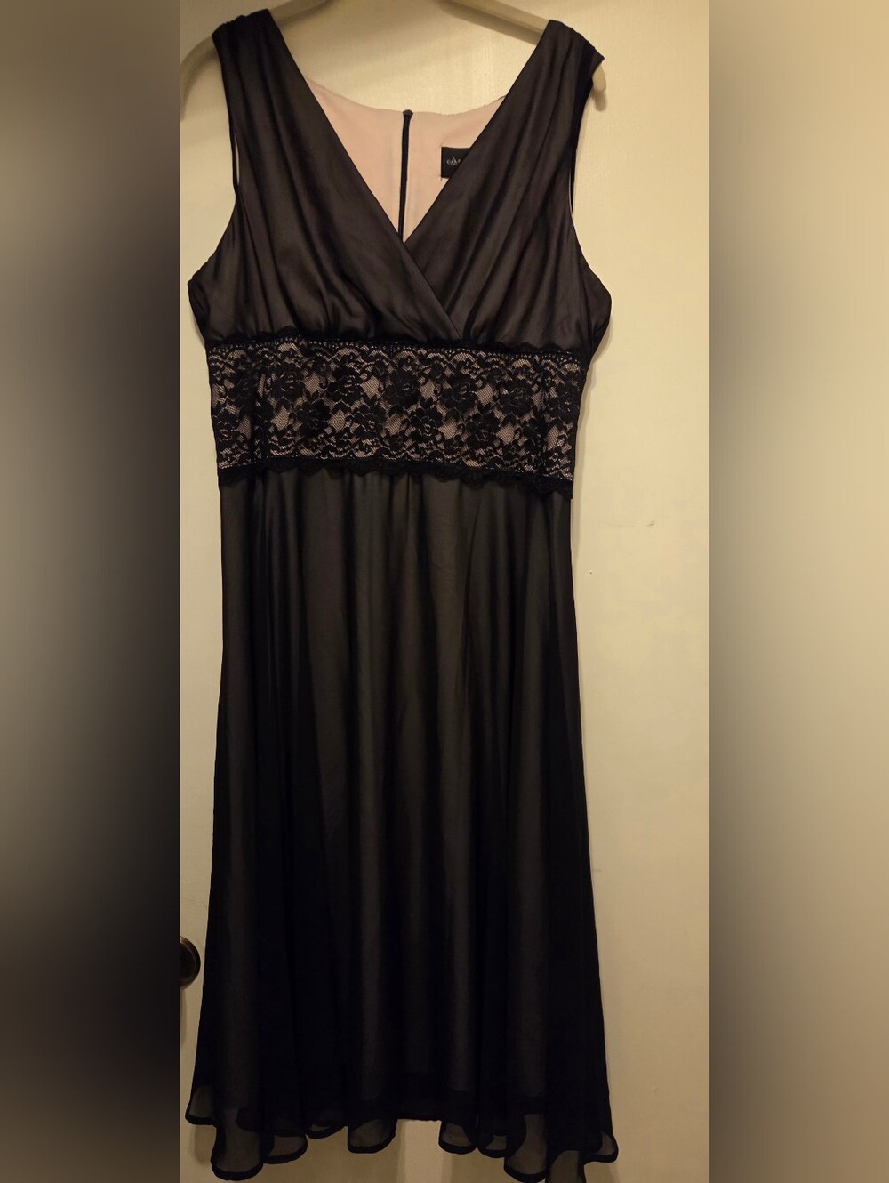 Connected Apparel Women's Sleeveless Black Tan Midi Dress Size 16 Lined Party